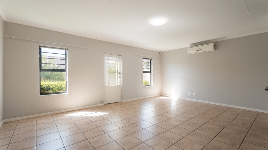 To Let 3 Bedroom Property for Rent in Rouxpark Western Cape
